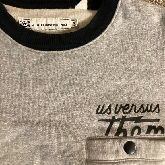 Us Versus Them Crew neck Sweater Sz Small - Picture 3 of 3